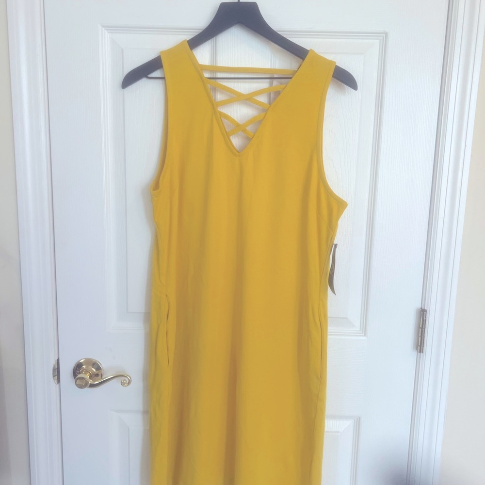 Yellow sleevesless knee length  dress